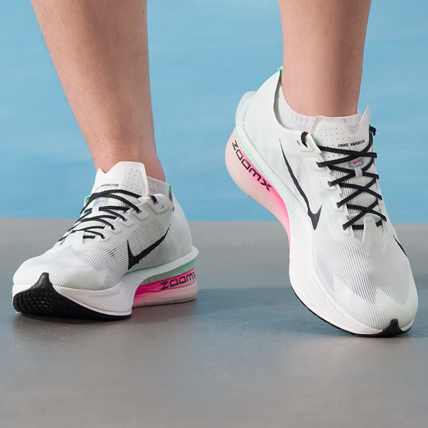 NIKE VAPORFLY 4 Men's Running  - đánh giá và giá Lightweight Road Running Shoes